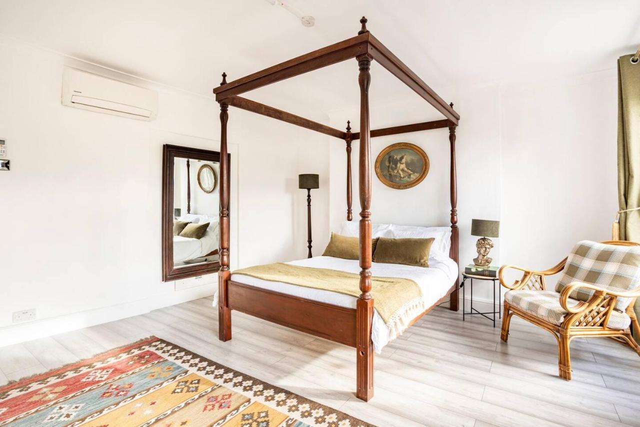 Victorian Style Apartment W/ Four-Poster Bed In Camden Town 런던 외부 사진