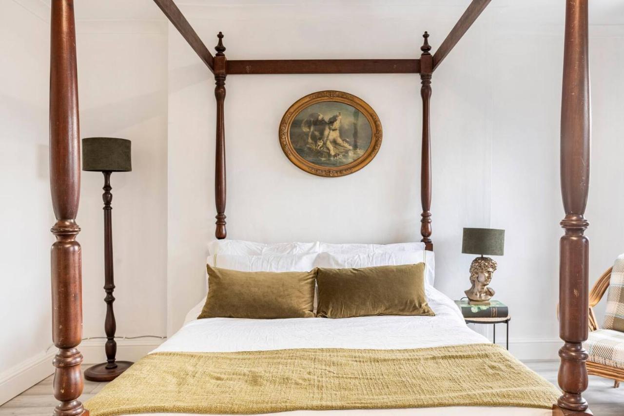 Victorian Style Apartment W/ Four-Poster Bed In Camden Town 런던 외부 사진